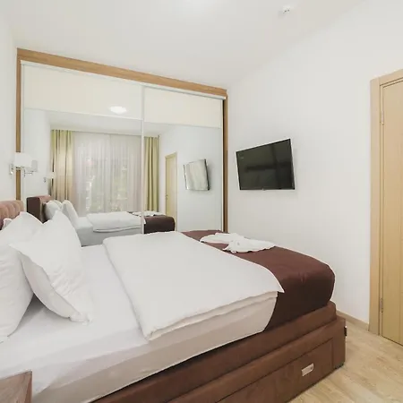 Hotel 219 *
